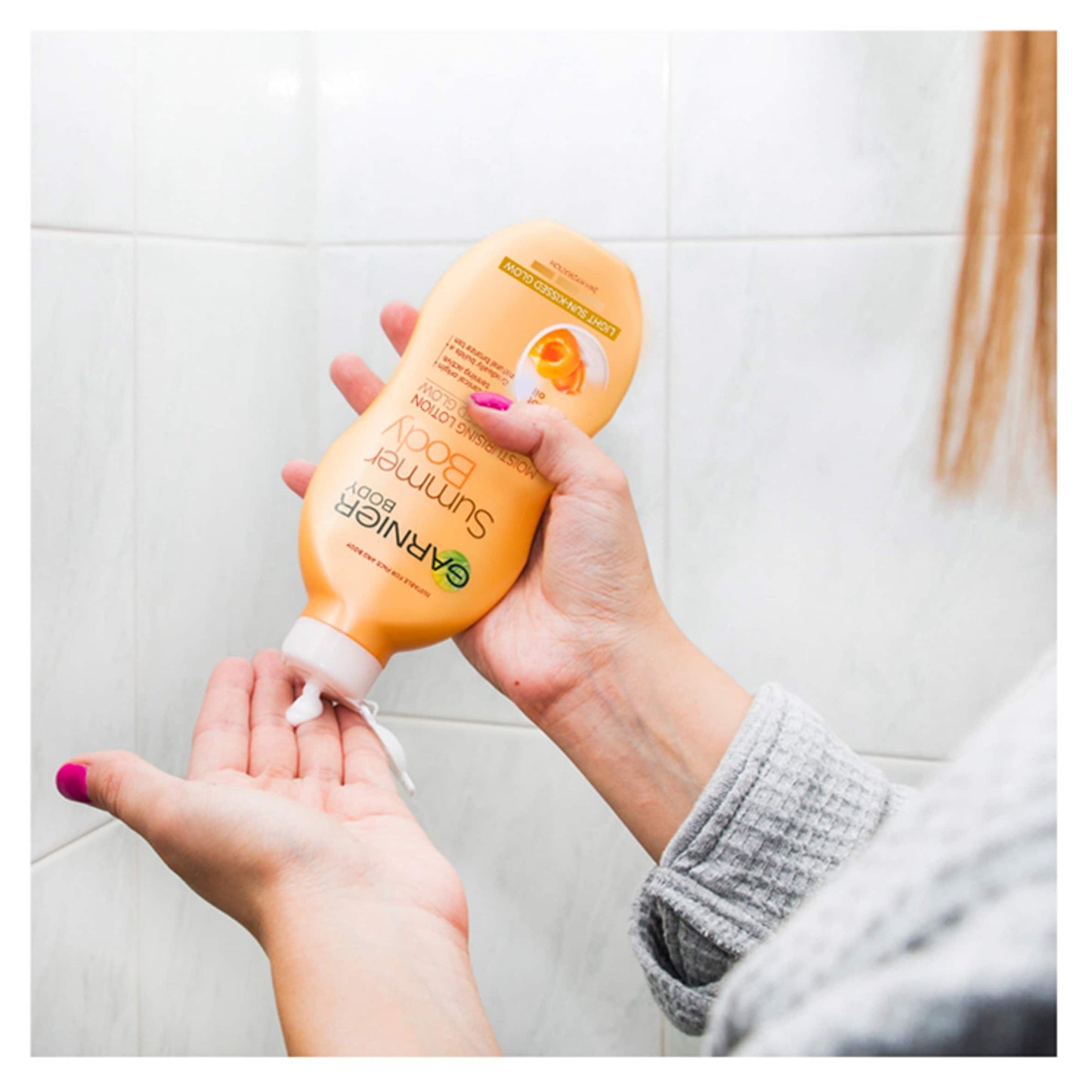 Body Light Gradual Tan Moisturiser by GARNIER