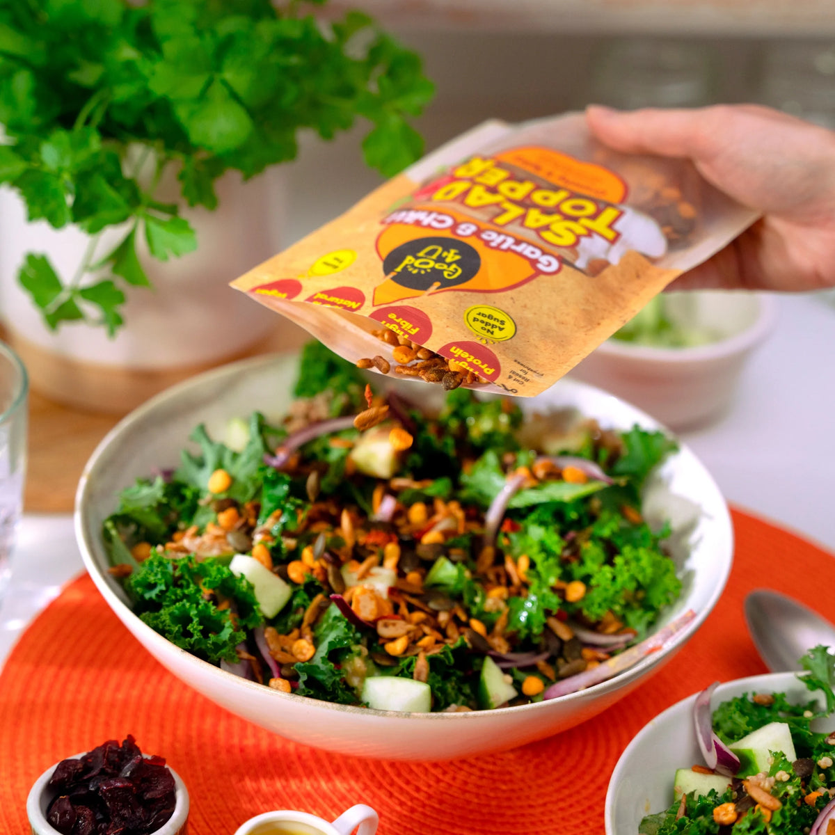 Garlic & Chilli Salad Topper 125g by Good4U