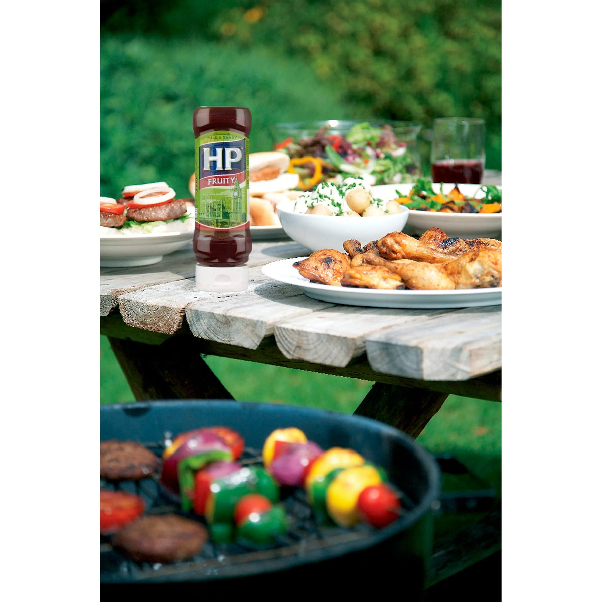 Fruity Brown Sauce Top Down 470g by HP