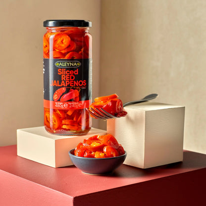 Sliced Red Jalapeno Peppers 480g by ALEYNA