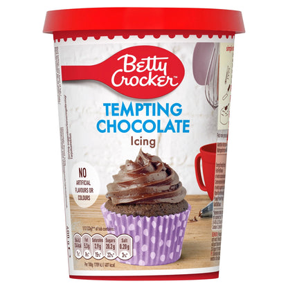 Tempting Chocolate Icing 400g by Betty Crocker