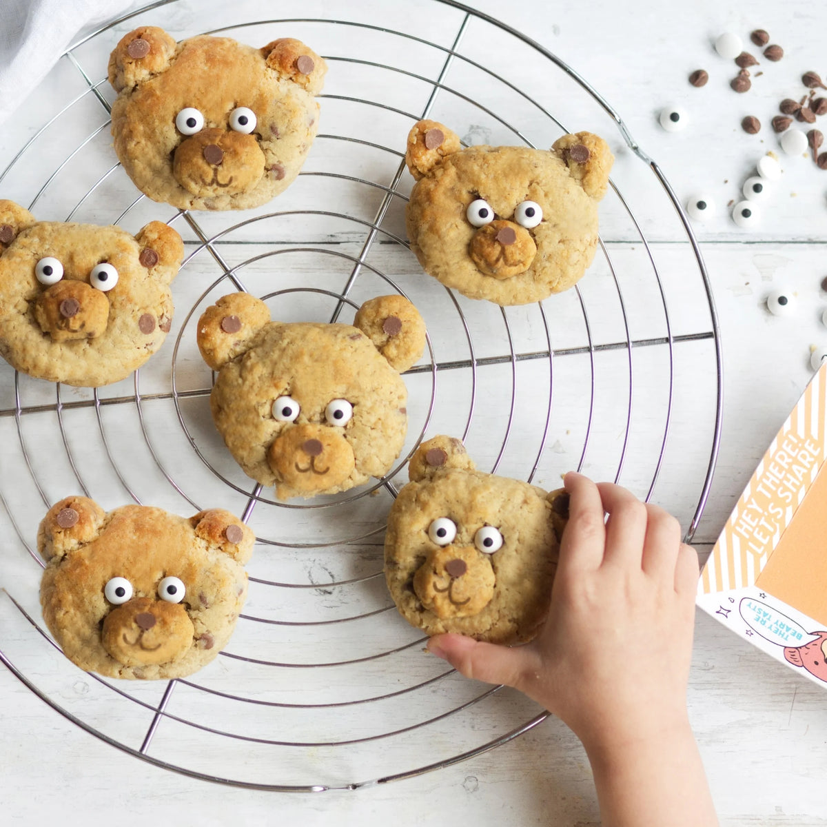 Teddy Bear Cookies Bake & Craft Kit 255g by CRAFT & CRUMB