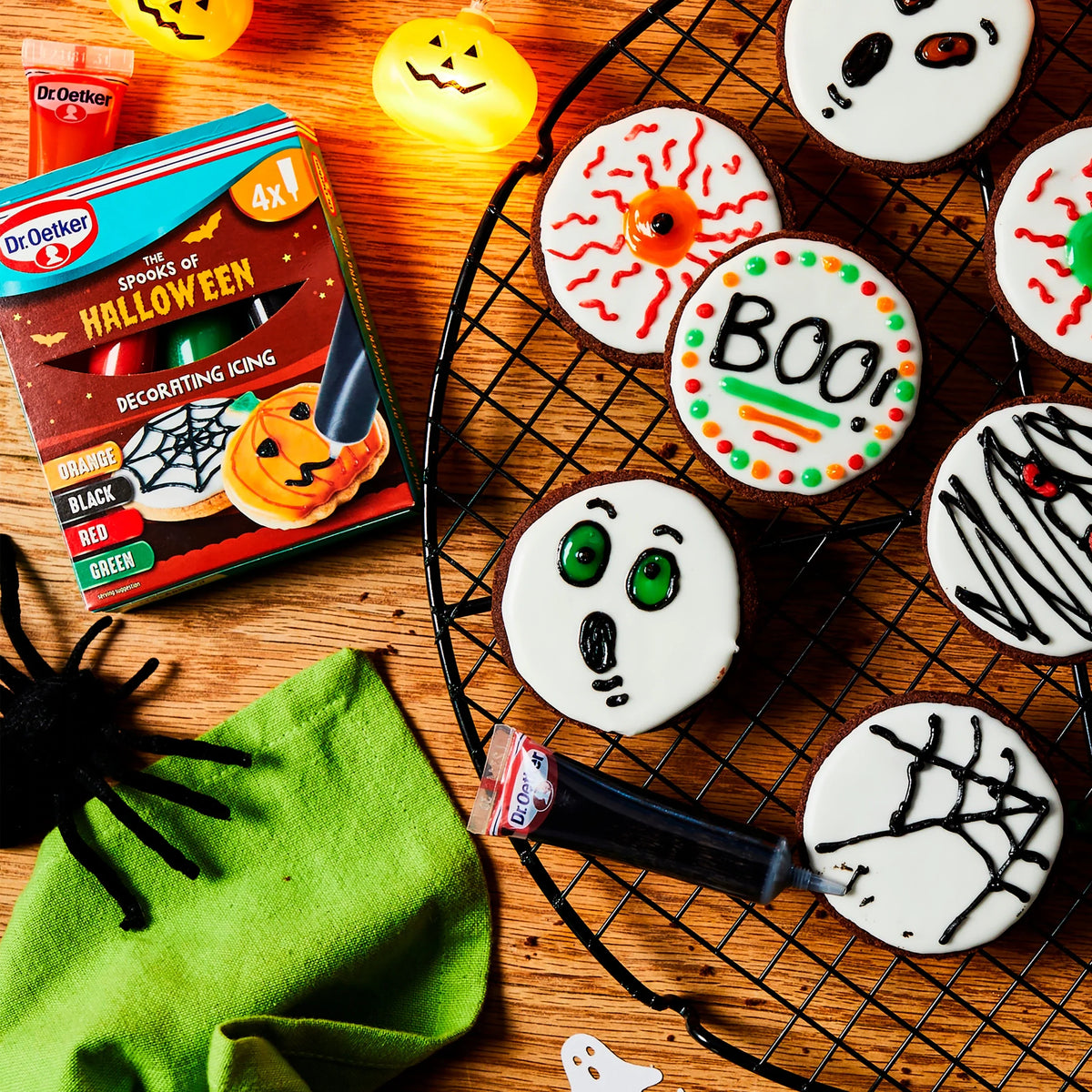 Halloween Decorating Icing 4 X19g by Dr. Oetker at The British Vault