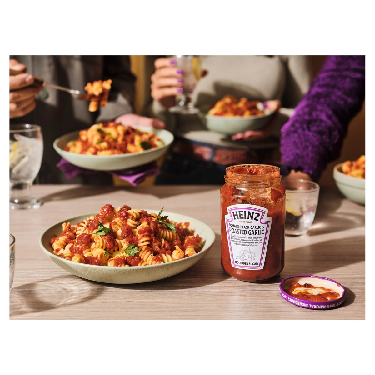 Tomato, Black Garlic & Roasted Garlic by HEINZ