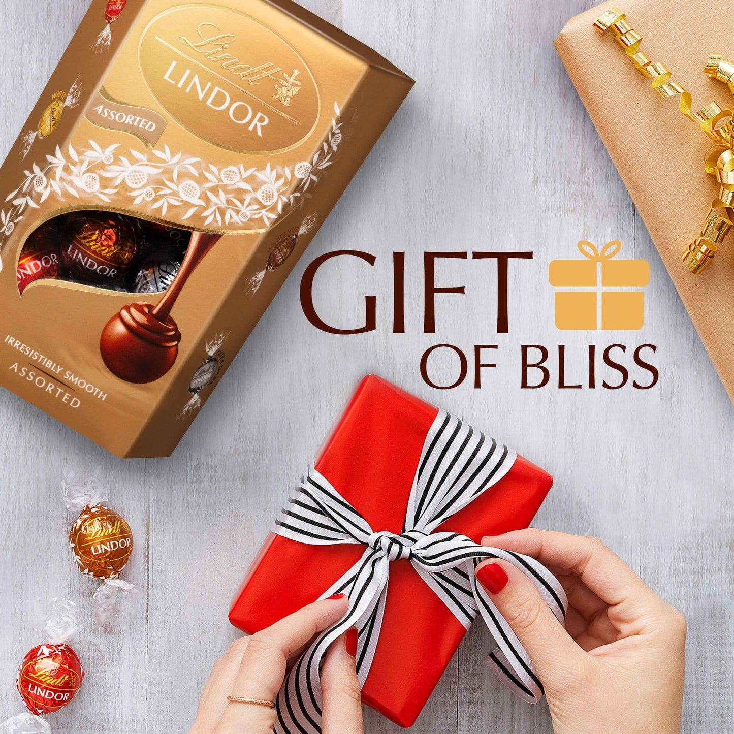 Lindor Assorted Chocolate Truffles 200g by Lindt