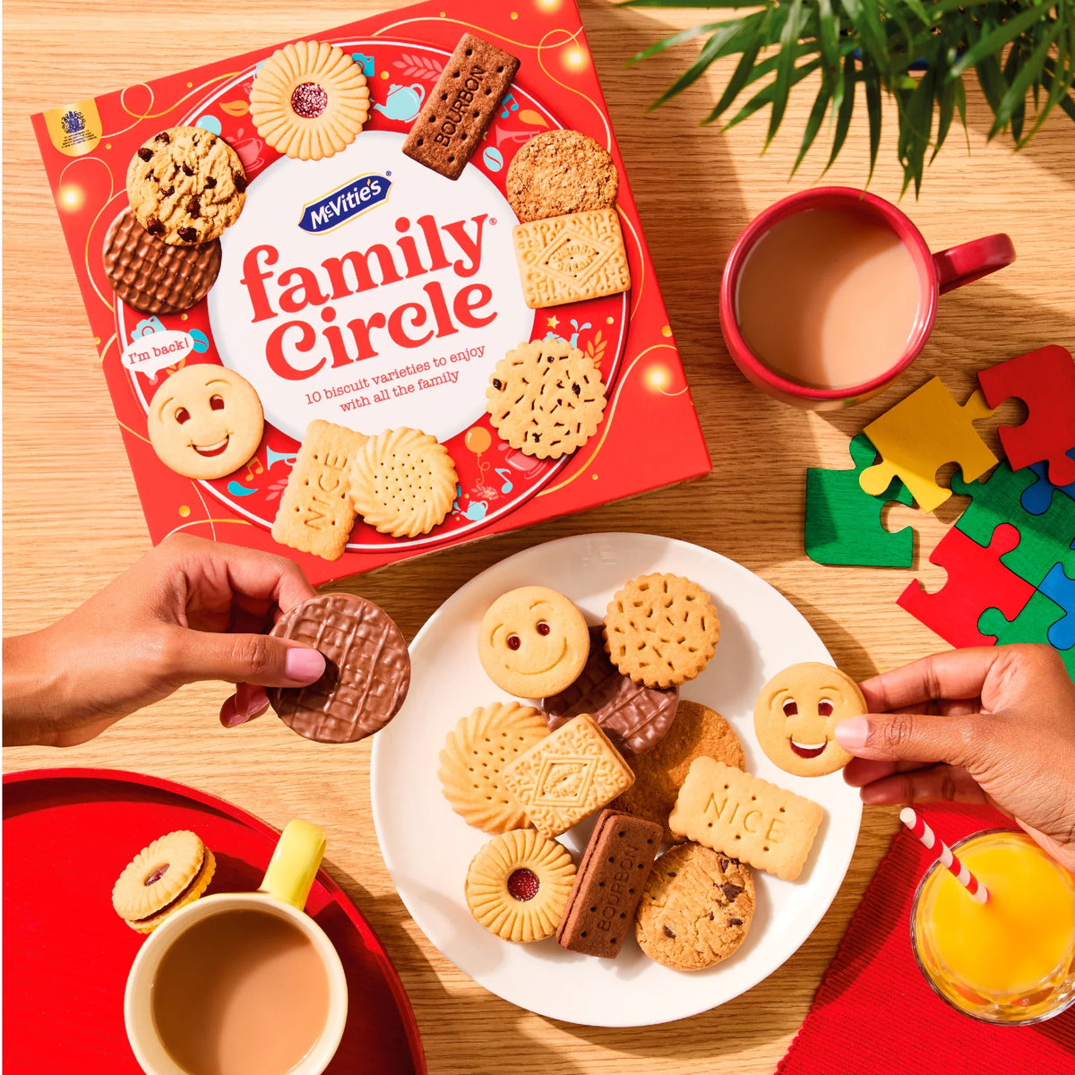 Family Circle 10 Biscuits 400g by McVitie's at The British Vault