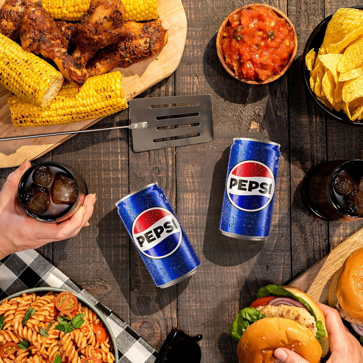 Regular 8x330ml by PEPSI