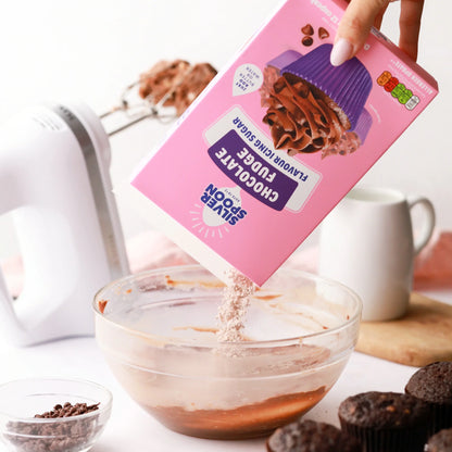 Chocolate Fudge Flavour Icing by SILVER SPOON at The British Vault