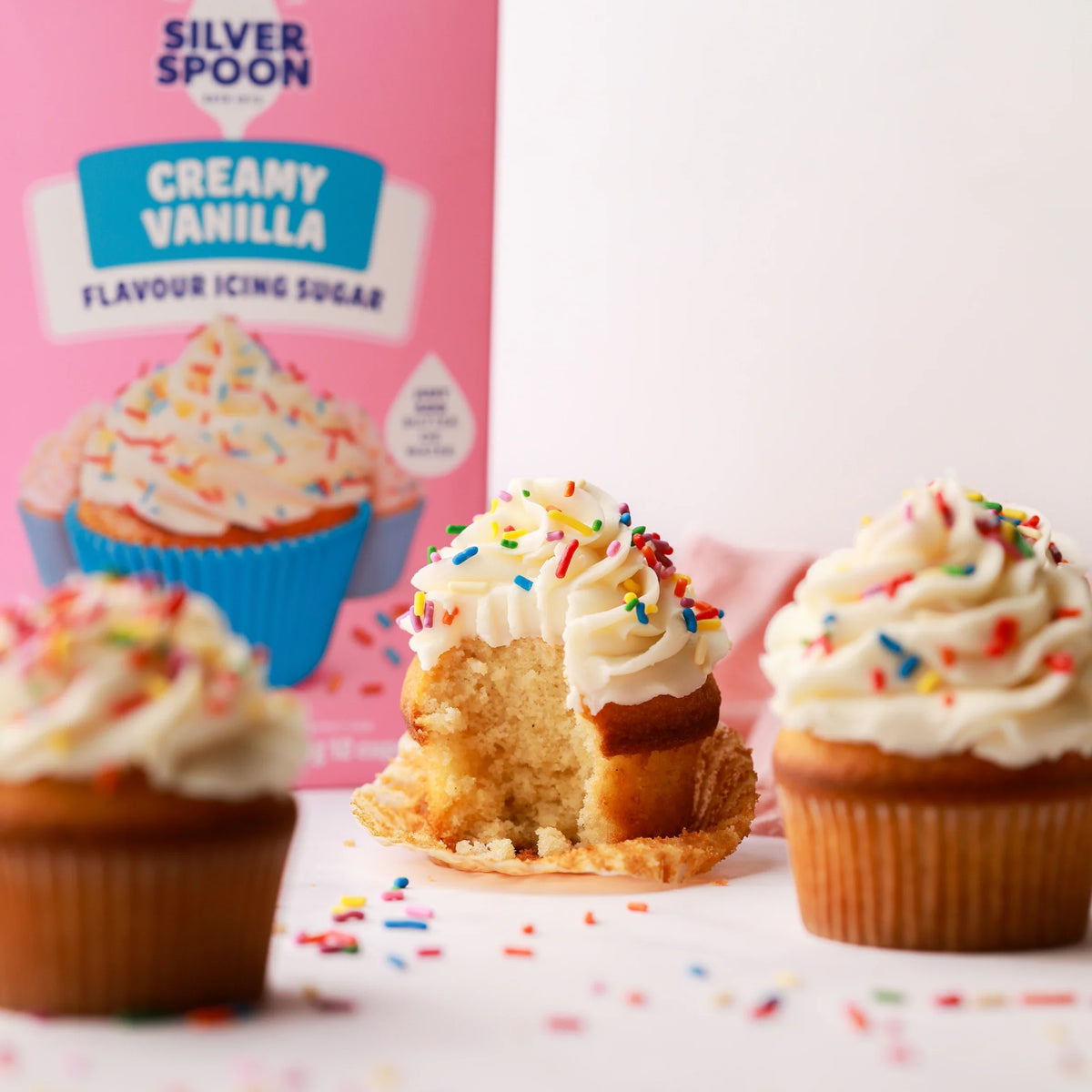 Creamy Vanilla Flavour Icing by SILVER SPOON at The British Vault