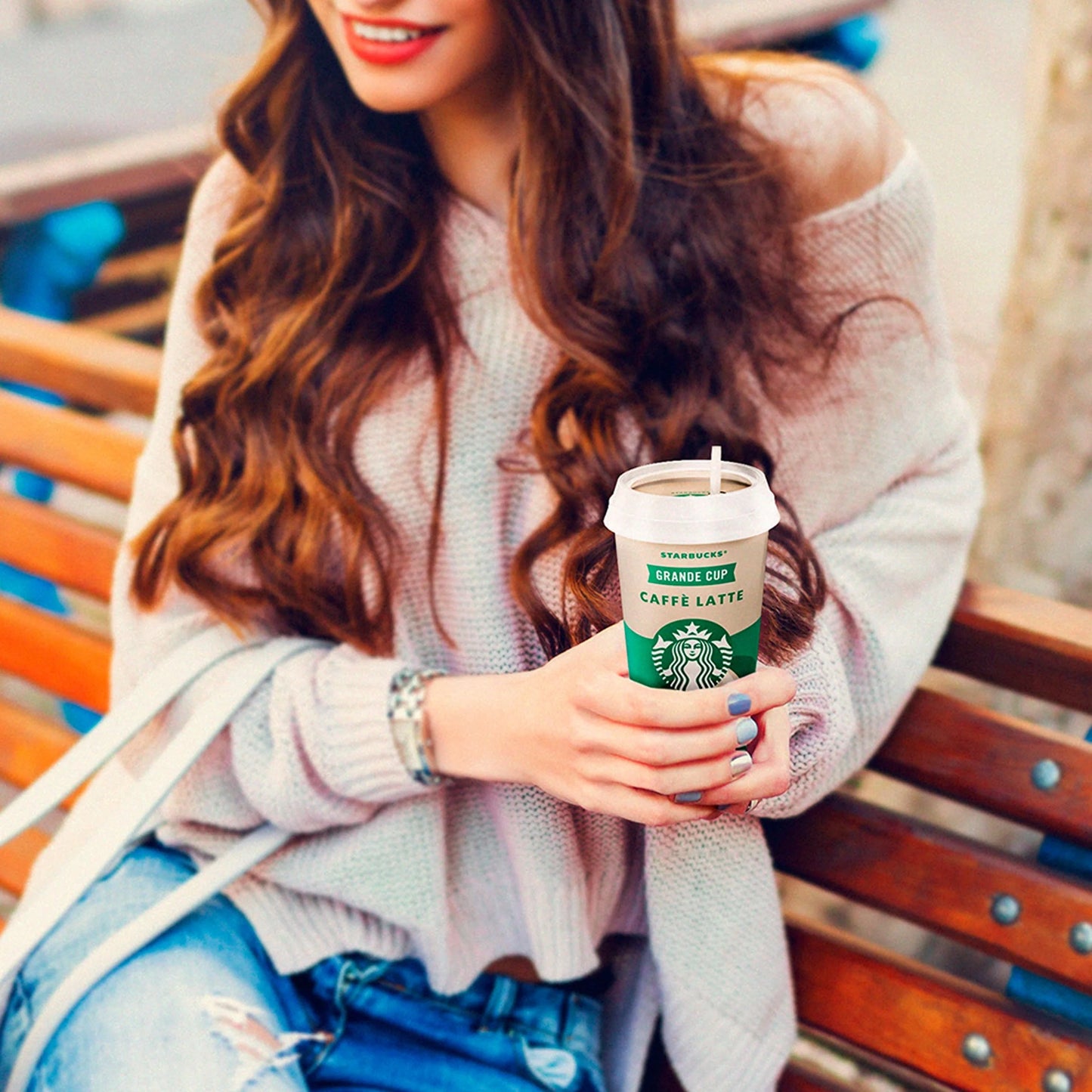 Grande Cup Caffe Latte Iced Coffee by STARBUCKS