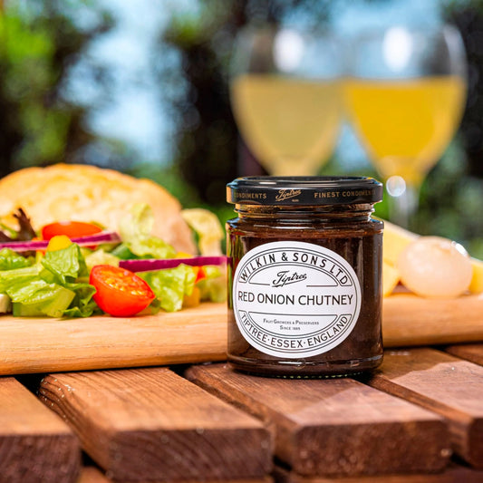Caramelised Red Onion Chutney 220g by TIPTREE
