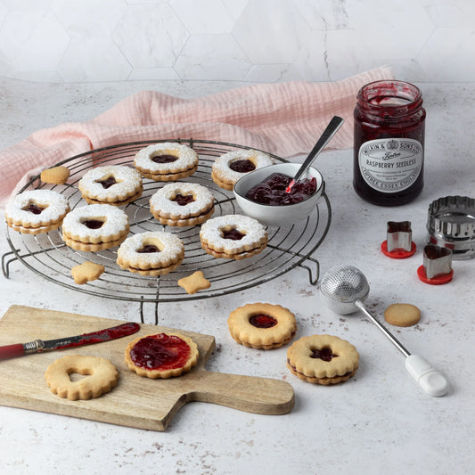 Raspberry Seedless Conserve 340g by TIPTREE at The British Vault