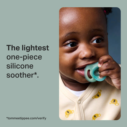 Ultra Light Night Glow Orthodontic Silicone 0-6m 2 by tommee tippee