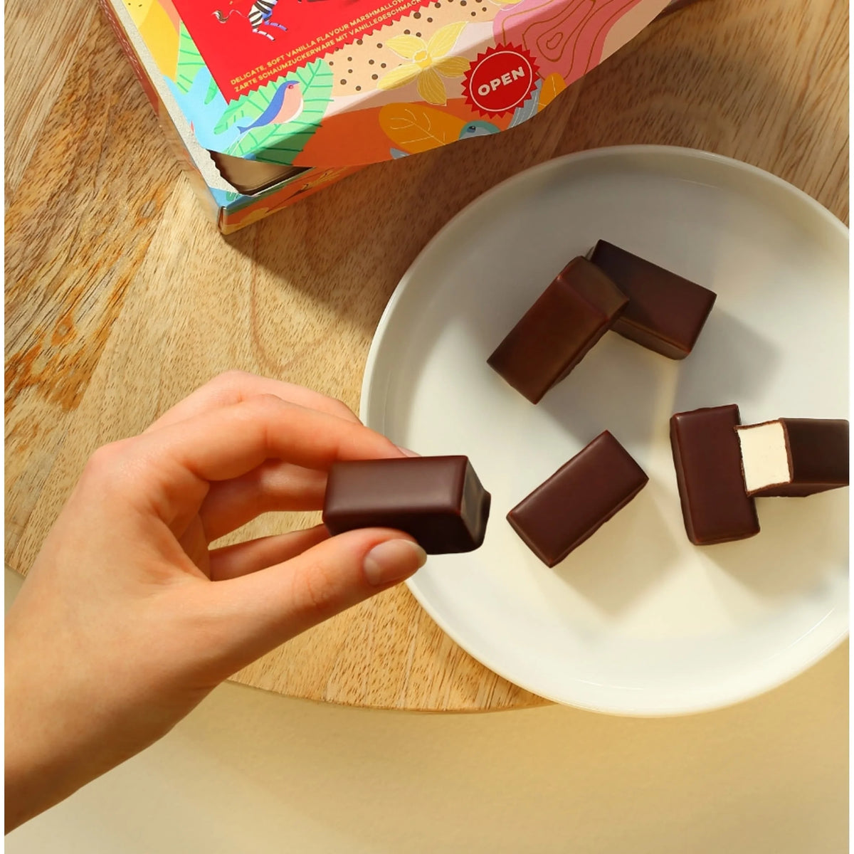 Wedel Vanilla Marshmallow In Dark Chocolate 340g by E.Wedel