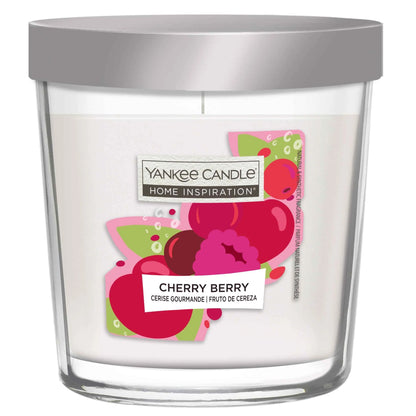 Yankee Cherry Berry Candle 200g by YANKee CANDLe