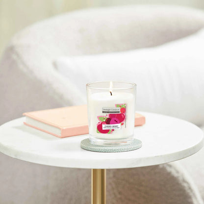 Yankee Cherry Berry Candle 200g by YANKee CANDLe